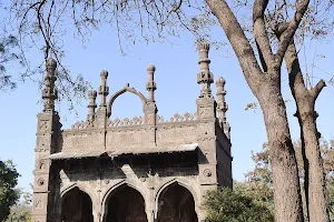 Damdi Masjid image