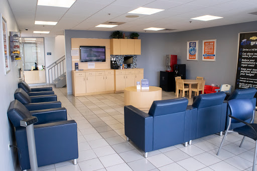 Chevrolet Dealer «Castle Chevy North», reviews and photos, 175 N Arlington Heights Rd, Elk Grove Village, IL 60007, USA