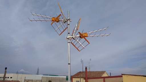 Electrónica Araico pasa a ser LUXAN TELECOMUNICACIONES en Burgos, Burgos