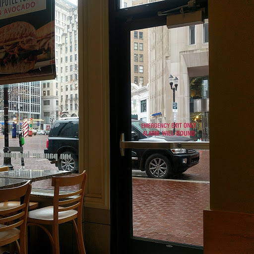 Restaurant «Au Bon Pain», reviews and photos, 26 Monument Cir, Indianapolis, IN 46204, USA