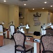 M &T Nail Salon