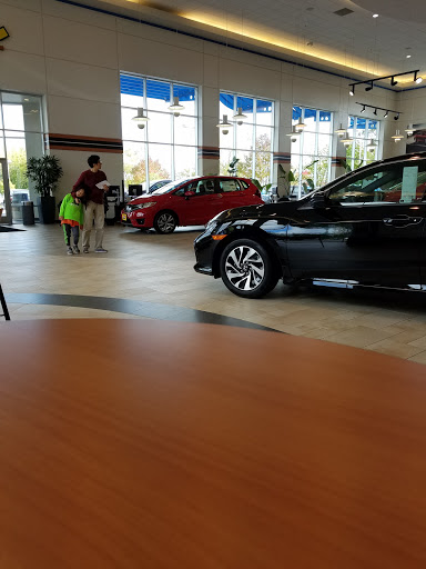 Honda Dealer «Luther Hopkins Honda», reviews and photos, 250 5th Ave S, Hopkins, MN 55343, USA