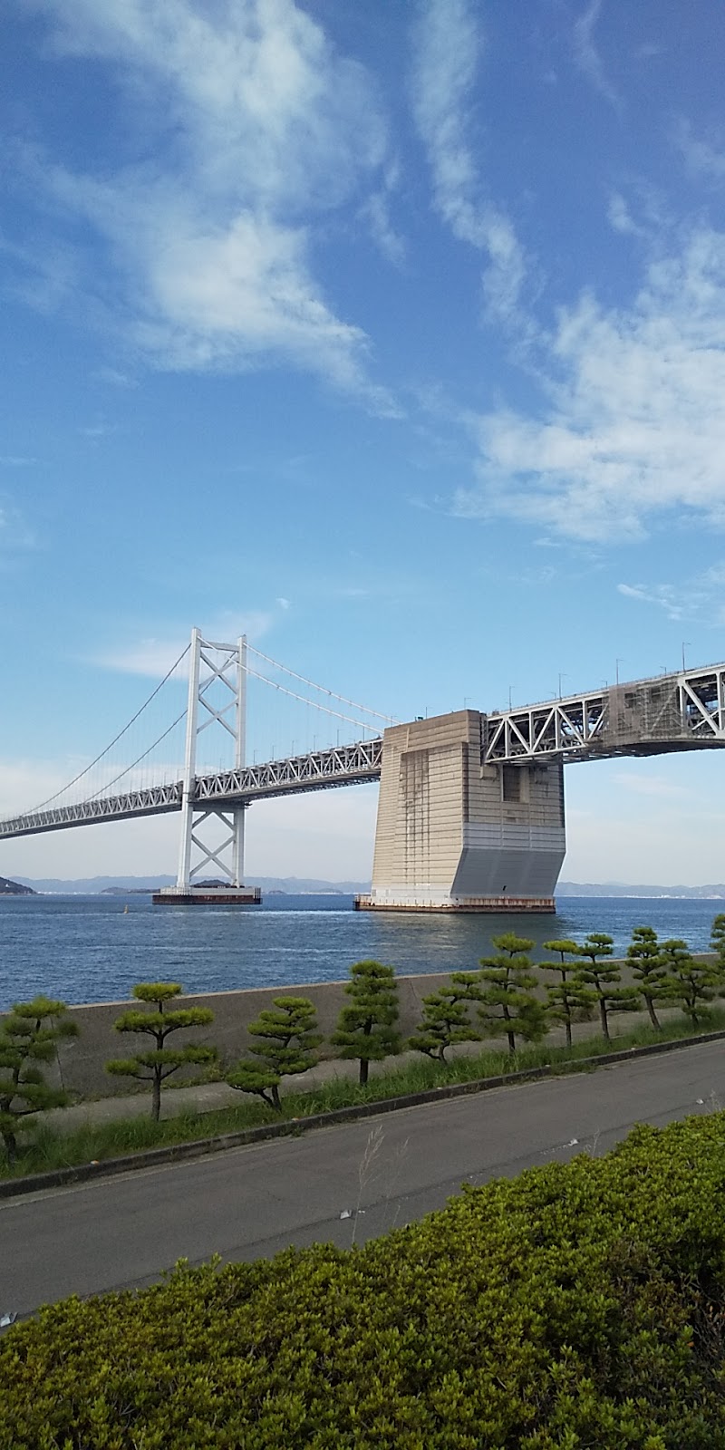 瀬戸大橋-第2ポスポラス橋·姉妹橋記念石碑