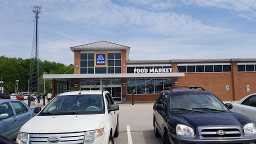 Supermarket «ALDI», reviews and photos, 371 E Aurora Rd, Northfield, OH 44067, USA