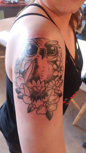 Tattoo Shop «Keepsake Tattoo Studio», reviews and photos, 253 11th St, Astoria, OR 97103, USA