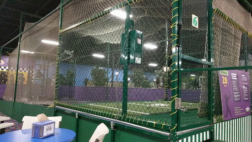 Amusement Center «Grand Slam Family Fun Center», reviews and photos, 2941 Coon Rapids Blvd NW, Coon Rapids, MN 55433, USA