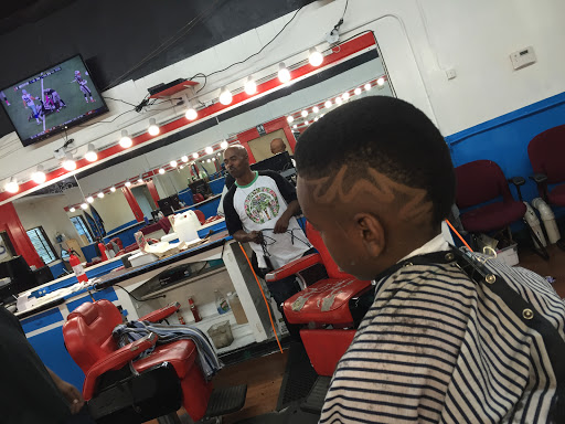 Barber Shop «SpotLight Barber Shop», reviews and photos, 2673 N Buffum St, Milwaukee, WI 53212, USA