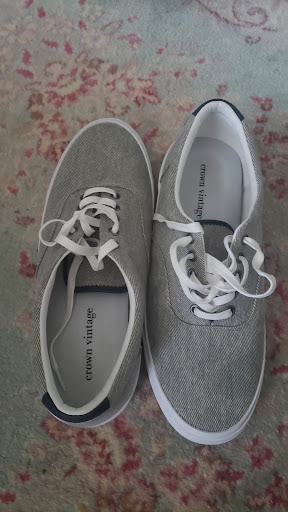 Shoe Store «DSW Designer Shoe Warehouse», reviews and photos, 4910 S Baldwin Rd, Lake Orion, MI 48359, USA