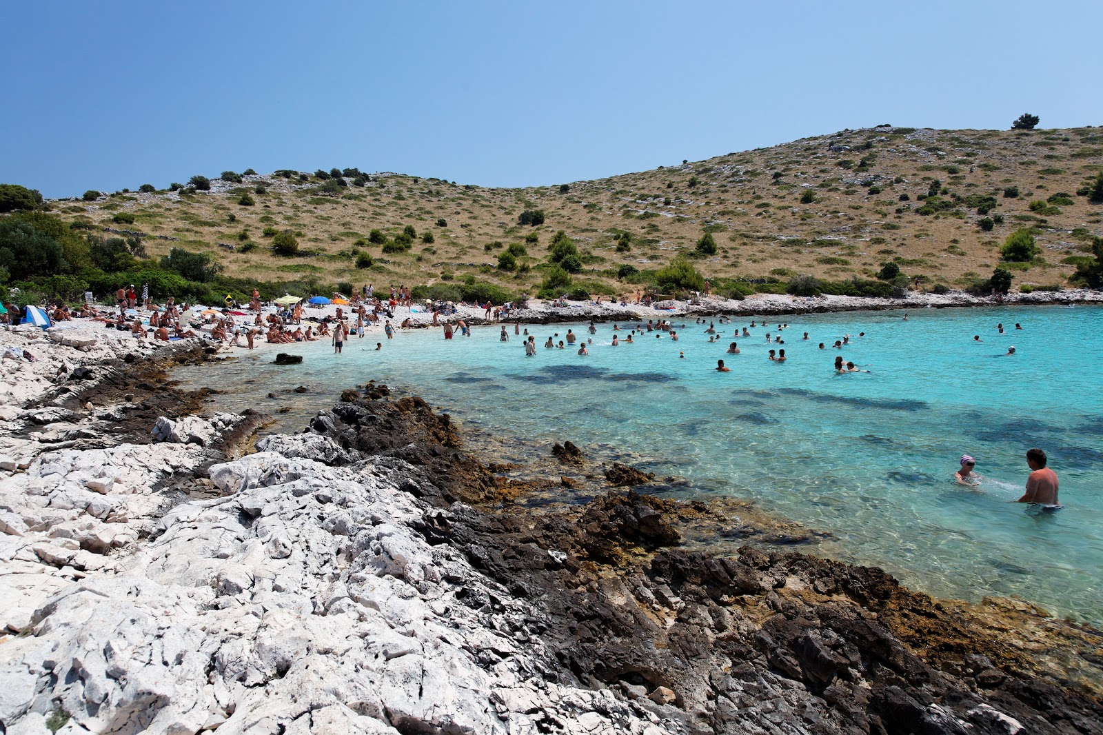 Lojena beach photo #6