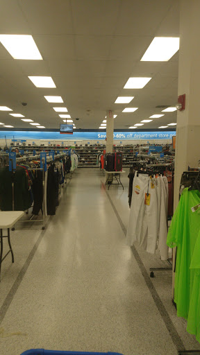 Clothing Store «Ross Dress for Less», reviews and photos, 921 E Commercial Blvd, Oakland Park, FL 33334, USA