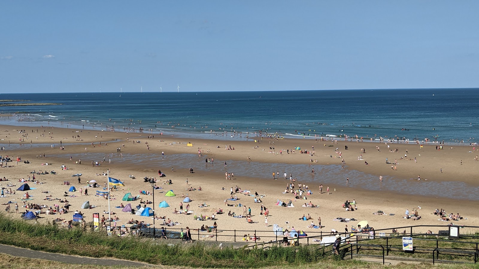 Photo de Long Sands beach zone des équipements