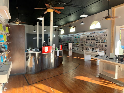 Cell Phone Store «GoWireless Verizon Authorized Retailer», reviews and photos, 2 S Mulberry St, Jackson, GA 30233, USA
