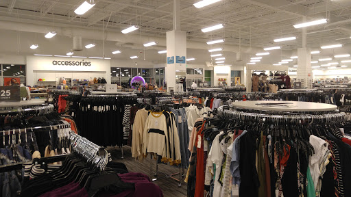Department Store «Nordstrom Rack Crossroads at Eatontown», reviews and photos, 231 NJ-35, Eatontown, NJ 07724, USA