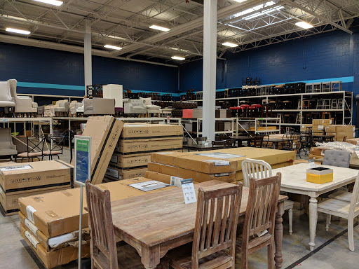 Home Goods Store «At Home», reviews and photos, 5901 Mercury Dr, Dearborn, MI 48126, USA