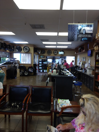 Tire Shop «Patton Tire», reviews and photos, 1370 N Scenic Hwy, Lake Wales, FL 33853, USA