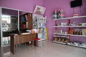 Laika Petshop And Clinic image