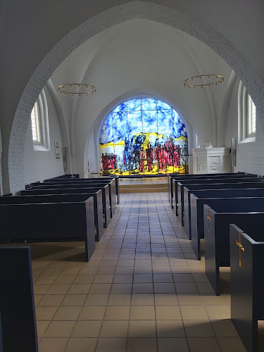 Anmeldelser af Skørping Nykirke i Hadsund - Kirke