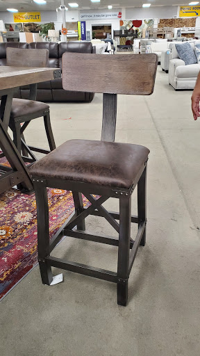 Shopping Mall «Drew 19 Shopping Center», reviews and photos, 21311 US Hwy 19 N, Clearwater, FL 33765, USA