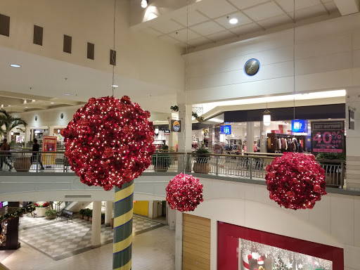 Shopping Mall «Hillsdale Shopping Center», reviews and photos, 60 E 31st Ave, San Mateo, CA 94403, USA