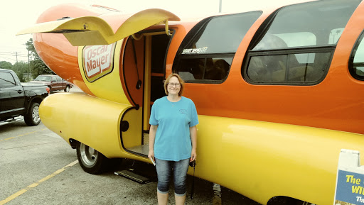 Supermarket «Hughes Market Basket», reviews and photos, 212 N 27th St, Nederland, TX 77627, USA