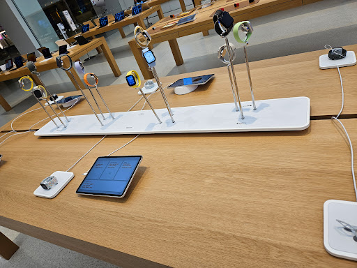 Apple Topanga image