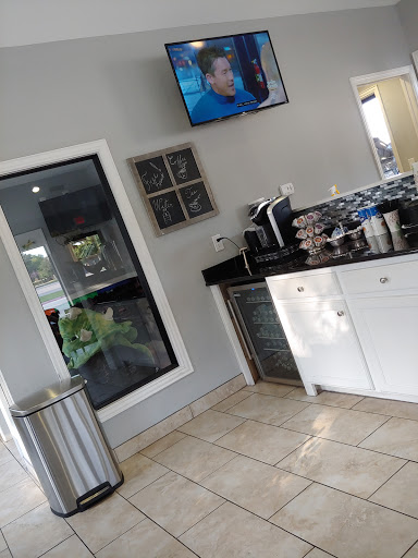 Auto Repair Shop «Kwik Kar Lube & Auto Repair», reviews and photos, 1049 Marsh Ln, Carrollton, TX 75006, USA