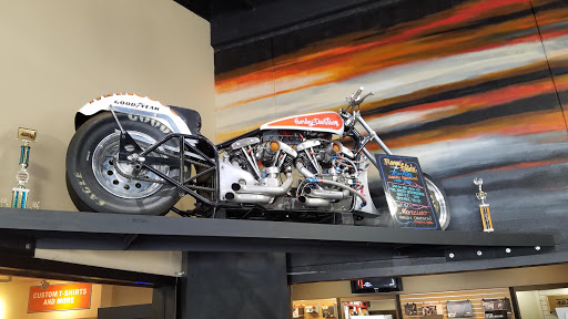 Harley-Davidson Dealer «Mancuso Harley-Davidson Central», reviews and photos, 535 N Loop W Fwy, Houston, TX 77018, USA