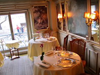 Atmosphère du Restaurant gastronomique Restaurant Guy Savoy à Paris - n°14