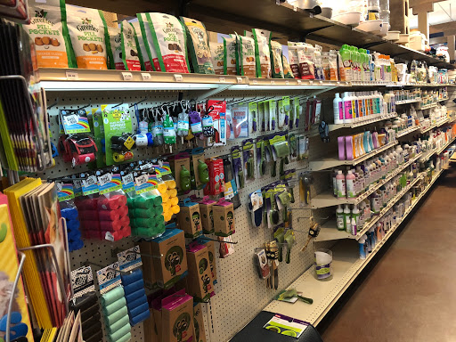 Pet Supply Store «Pet Foods Market & Supplies», reviews and photos, 1816 N Sepulveda Blvd, Manhattan Beach, CA 90266, USA