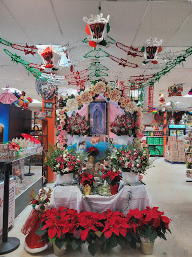 Mexican Grocery Store «La Mexicana», reviews and photos, 1522 E Lake St, Minneapolis, MN 55407, USA