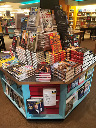 Book Store «Bookstar», reviews and photos, 3150 Rosecrans Pl, San Diego, CA 92110, USA