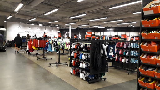 Clothing Store «Nike Clearance Store», reviews and photos, 5209 International Dr, Orlando, FL 32819, USA