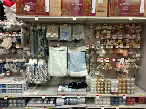 Shopping Mall «The Shops at Nanuet», reviews and photos, 5101 Fashion Dr, Nanuet, NY 10954, USA