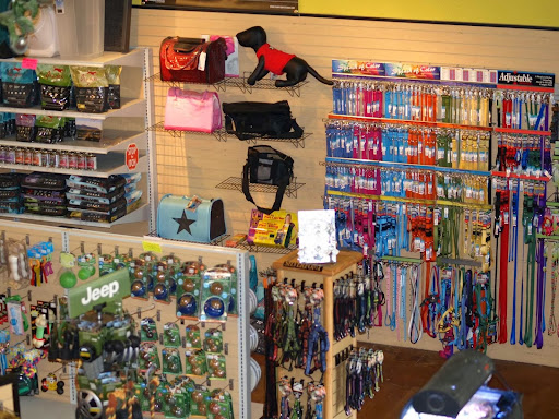 Pet Store «Critter Cabana», reviews and photos, 516 E 1st St, Newberg, OR 97132, USA