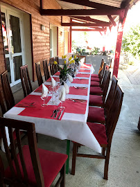 Atmosphère du Restaurant portugais Braseiro Sarl'f à La Mézière - n°3