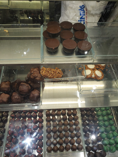 Grocery Store «Hy-Vee», reviews and photos, 9409 Zane Ave N, Brooklyn Park, MN 55443, USA