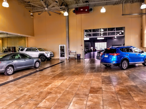 Toyota Dealer «Carlson Toyota», reviews and photos, 12880 Riverdale Dr NW, Coon Rapids, MN 55448, USA