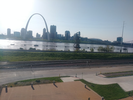 Tourist Attraction «Gateway Geyser», reviews and photos, 185 W Trendley Ave, East St Louis, IL 62201, USA