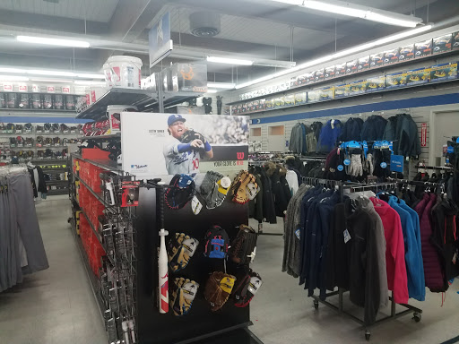 Sporting Goods Store «Big 5 Sporting Goods», reviews and photos, 2801 W Nob Hill Blvd, Yakima, WA 98902, USA