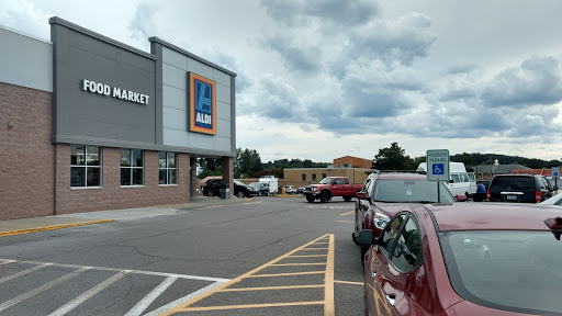 Supermarket «ALDI», reviews and photos, 2580 Constitution Blvd, Beaver Falls, PA 15010, USA