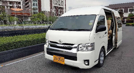 Hua Hin Minibus & Limousine Service