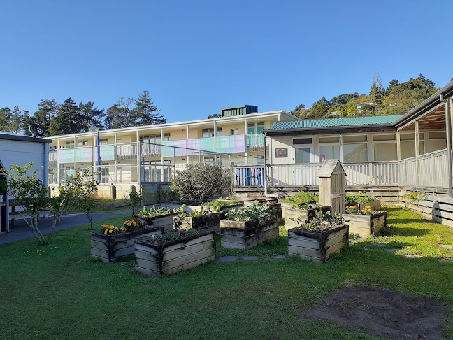 Reviews of Long Bay Primary School in Auckland - School