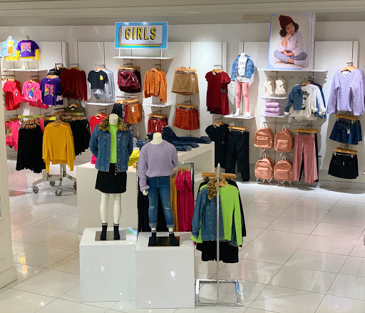 Clothing Store «Forever 21», reviews and photos, 100 Greyrock Pl D-101, Stamford, CT 06901, USA