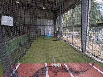 Airport Golf & Batting Center