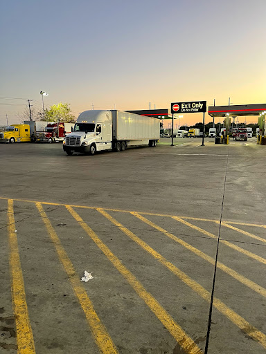 Gas Station «QuikTrip», reviews and photos, 401 E Wintergreen Rd, Hutchins, TX 75141, USA