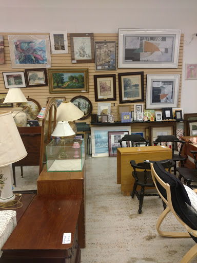 Thrift Store «St Vincent De Paul Society», reviews and photos, 5236 Cedar St, Bellaire, TX 77401, USA