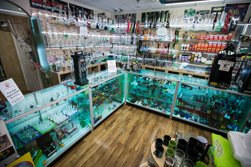 Tobacco Shop «Vape & Smoke Shop - Pines», reviews and photos, 2072 N University Dr, Pembroke Pines, FL 33024, USA