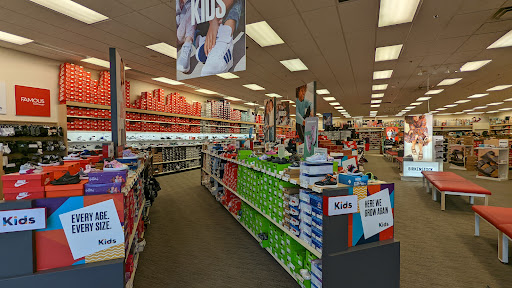 Department Store «Marshalls & HomeGoods», reviews and photos, 4950 Hadley Center Dr, South Plainfield, NJ 07080, USA