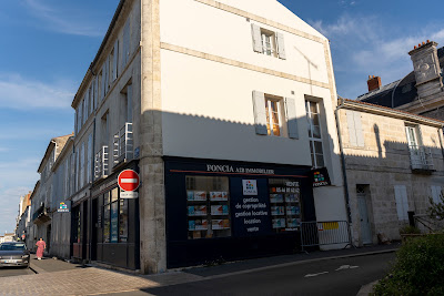 FONCIA | Agence Immobilière | Location-Location-Saison-Syndic-Gestion-Locative | Rochefort | R. Cochon Duvivier à Rochefort