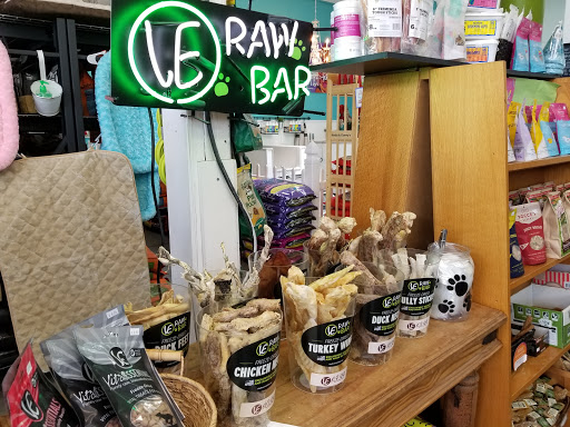 Pet Supply Store «Health Mutt», reviews and photos, 6116 N Central Ave, Tampa, FL 33604, USA